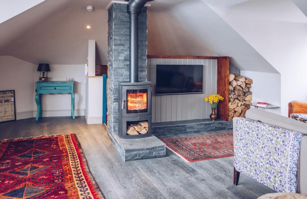 Star & Garter - 