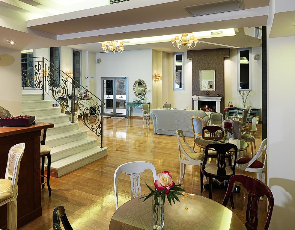Posezení v ubytování Hondos Classic Hotel & Spa