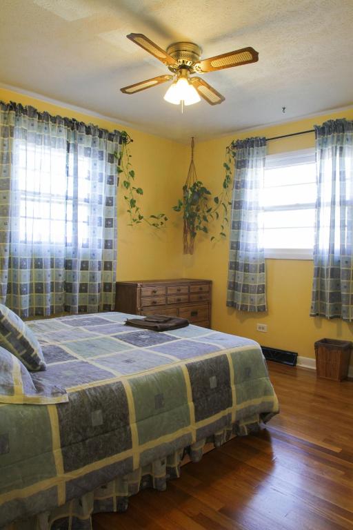 Postel nebo postele na pokoji v ubytování Fairhaven Guesthouse