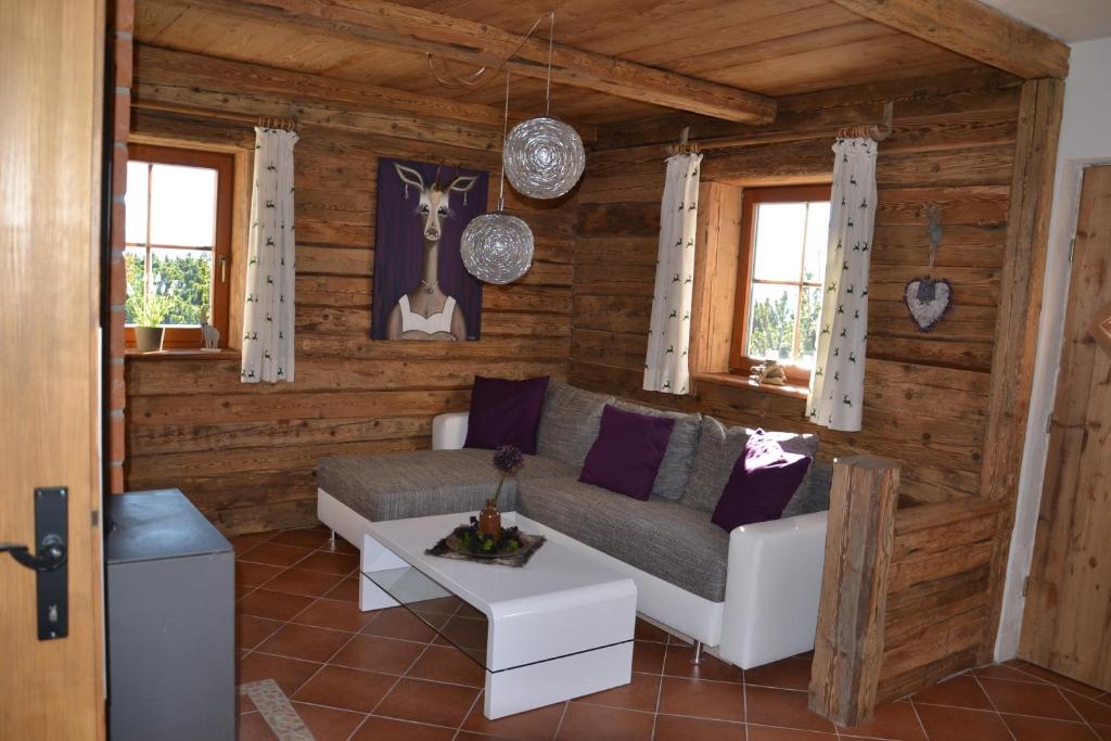Posezení v ubytování Almchalet Feuerkogel