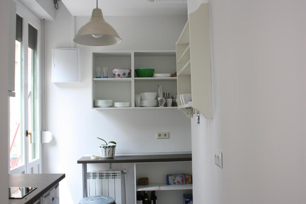 Kuchyňa alebo kuchynka v ubytovaní Aloha Hostel