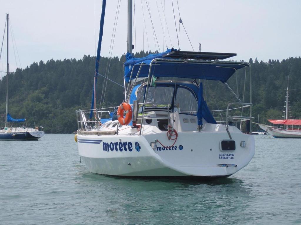 Passeio no Veleiro Morere 30' Novo - Ubatuba