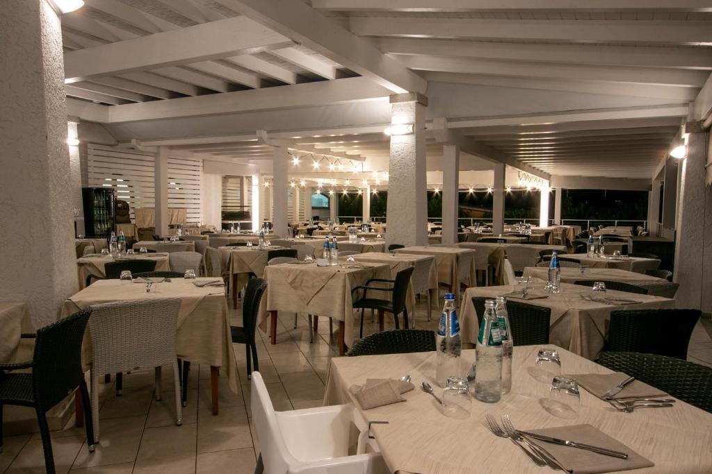 Limone Beach Resort