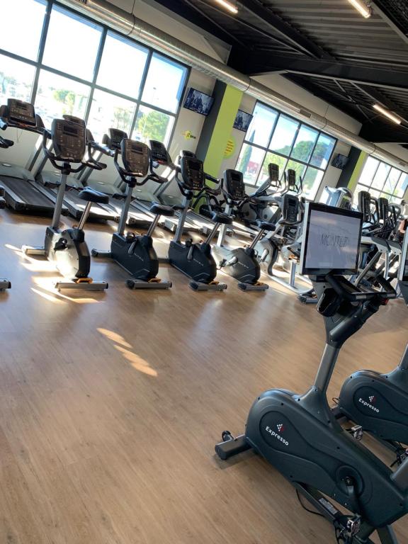 Fitness centrum a/nebo fitness zařízení v ubytování Campanile SETE - Balaruc