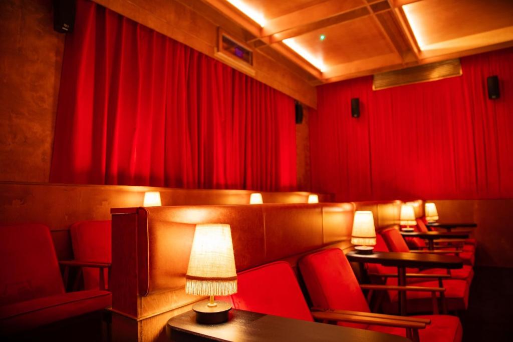Khu vực ghế ngồi tại The Devlin Dublin