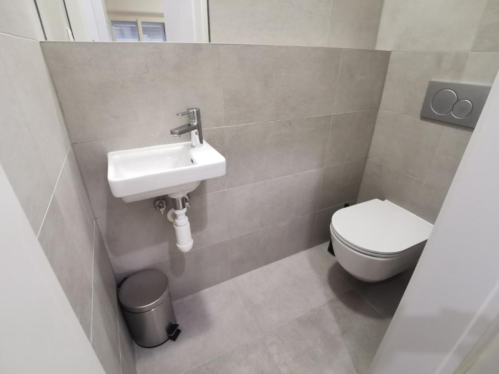 City Castle Apartments Free Parking - Resim 15