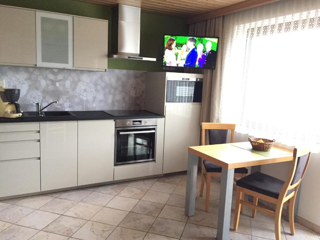 Kuchyňa alebo kuchynka v ubytovaní Appartement Fischer