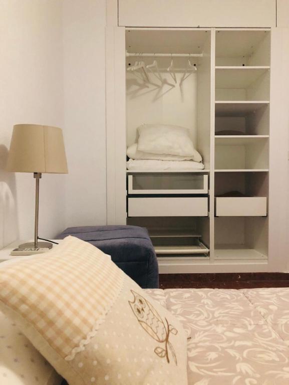 Posteľ alebo postele v izbe v ubytovaní Malagueta Beach Premium