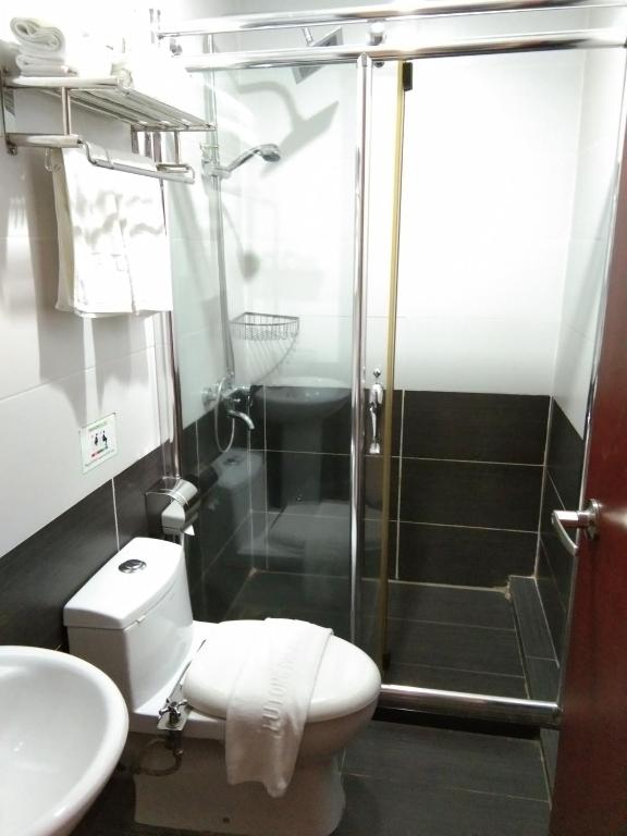 Koupelna v ubytování Paragon Lutong Hotel