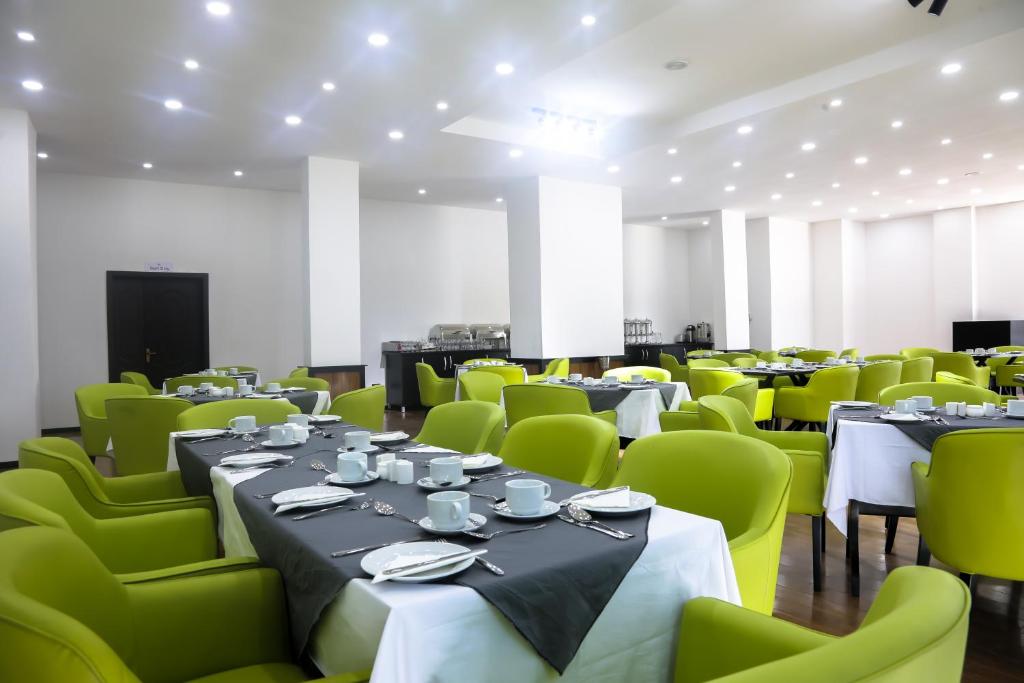 Posezení v ubytování BON Hotel Ikeja Residence