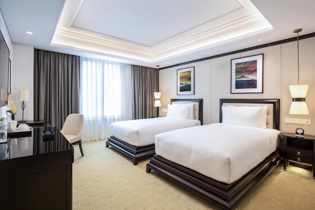 Premium Twin Room with Bathtub
