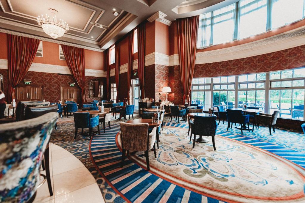 Restaurace v ubytování Knightsbrook Hotel & Golf Resort