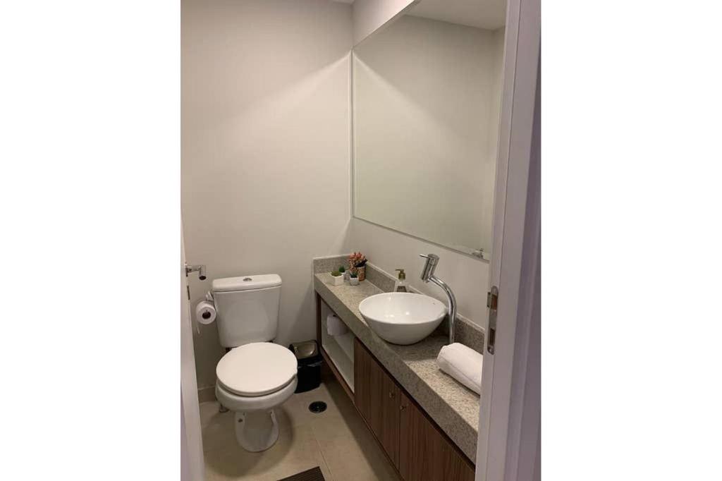 Ap Augusta/FreiCaneca/AvPaulista/Hospital Sírio Libanês cd804