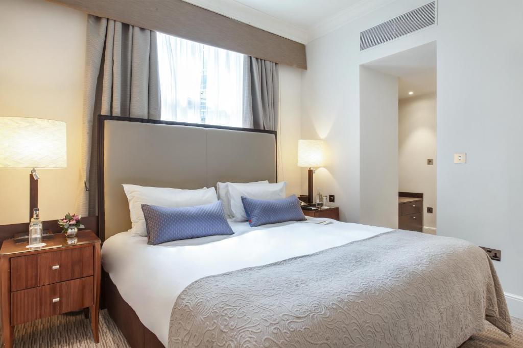 St. James' Court, A Taj Hotel, London - Resim 16