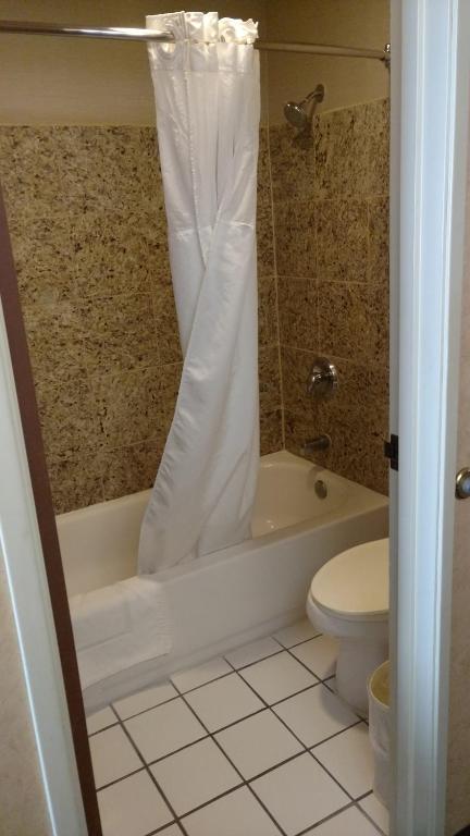 Quality Inn Denver Northeast Brighton - Double Room With Two Double Beds