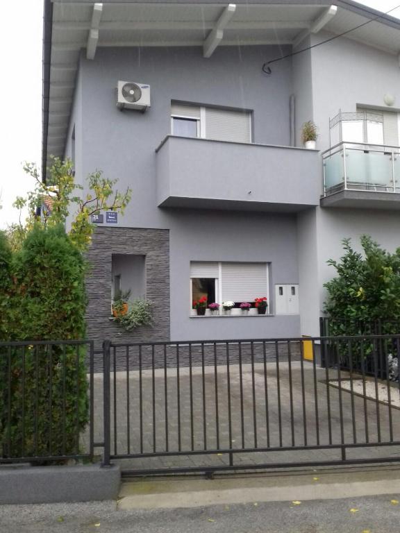 Apartman Trio Maksimir - 1