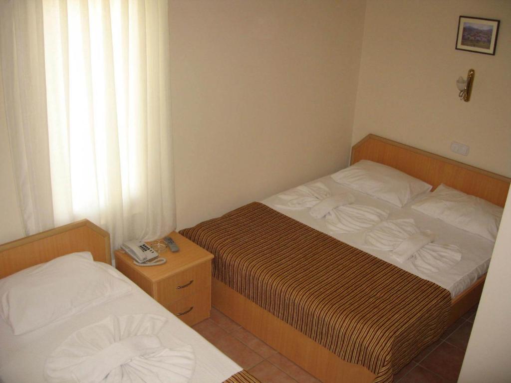 MG Moms Hotel - Chambre Simple Standard