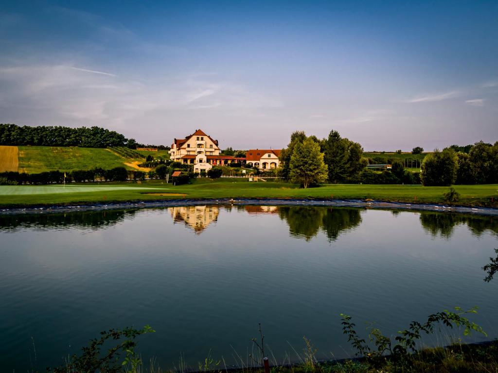 Příroda nedaleko hotelu