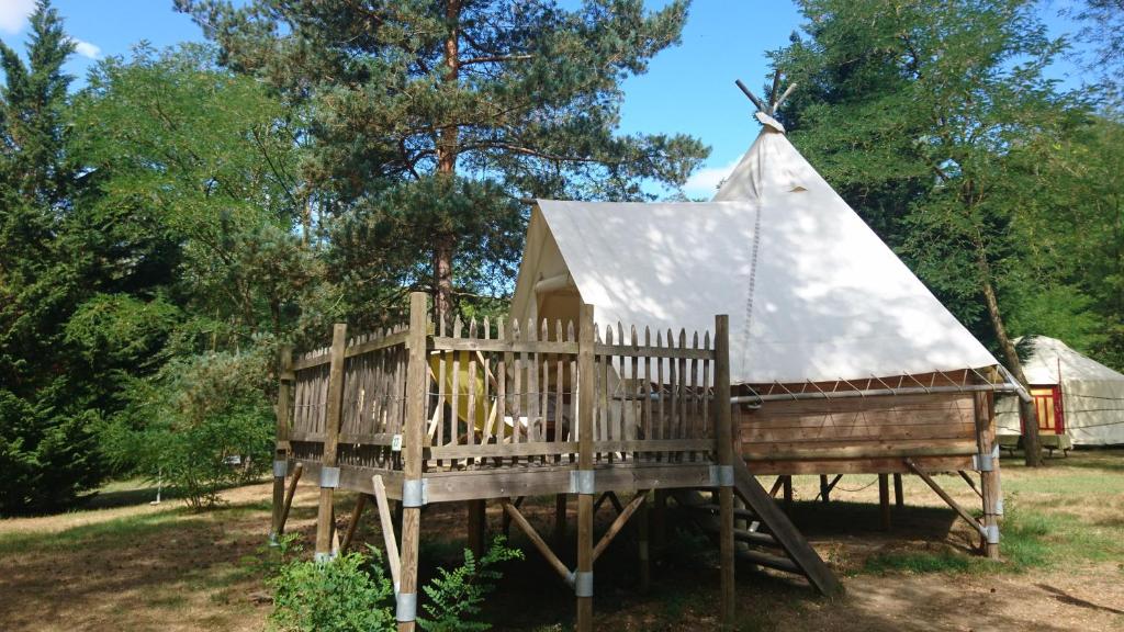 Zahrada ubytování Camping Ushuaïa Villages Le Viaduc