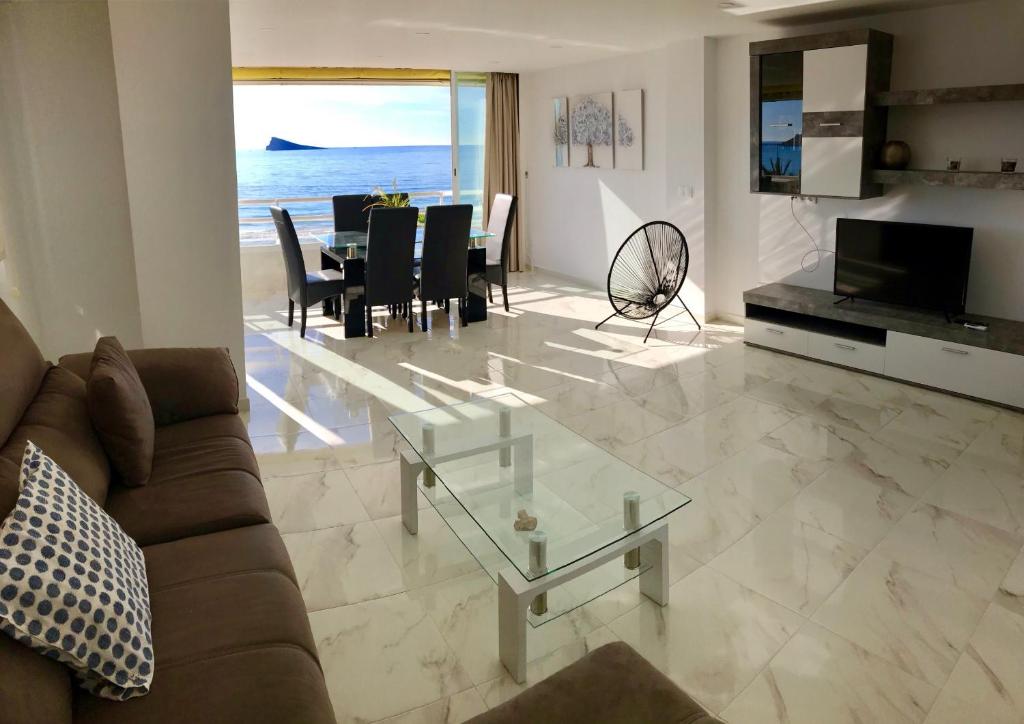 COBLANCA LEVANTE BEACH SEAFRONT, Benidorm – Bijgewerkte ...