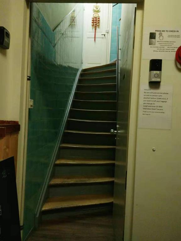 Happy central apartment - Resim 13