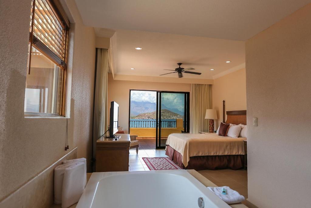 Villa del Palmar at the Islands of Loreto - Two Bedroom Suite