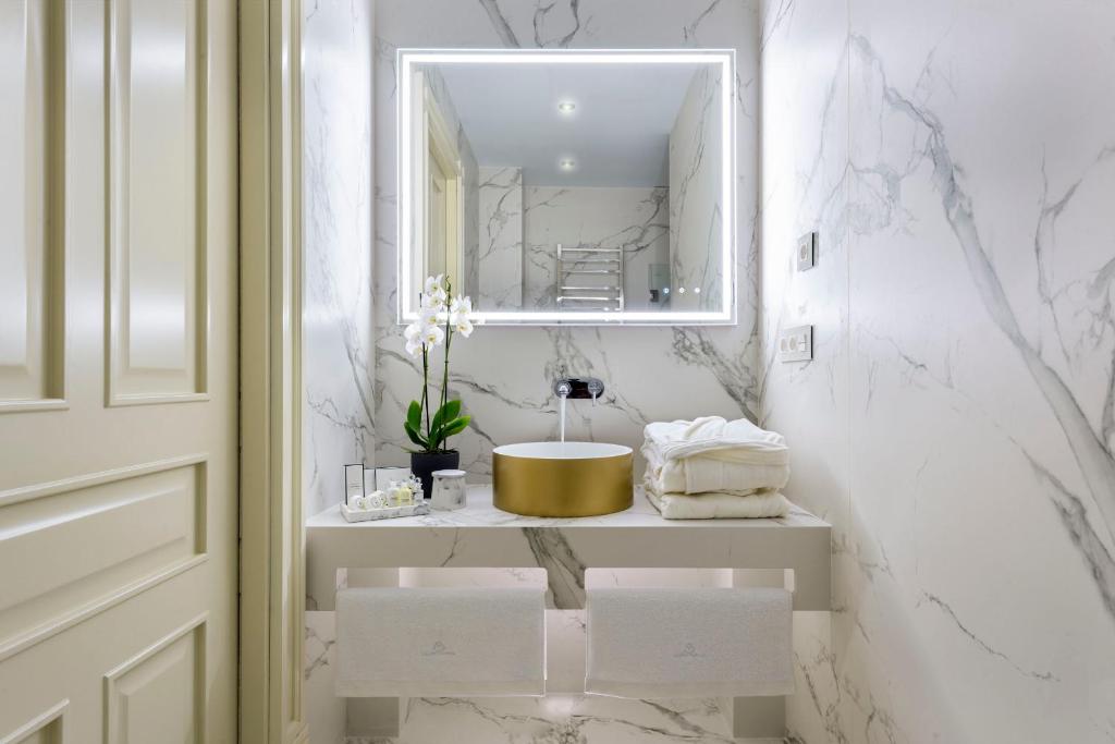 Casa de Triana Luxury Suites by Casa del Poeta - 7