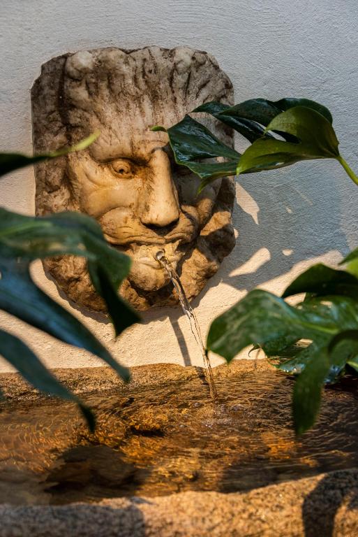 Casa de Triana Luxury Suites by Casa del Poeta - 8