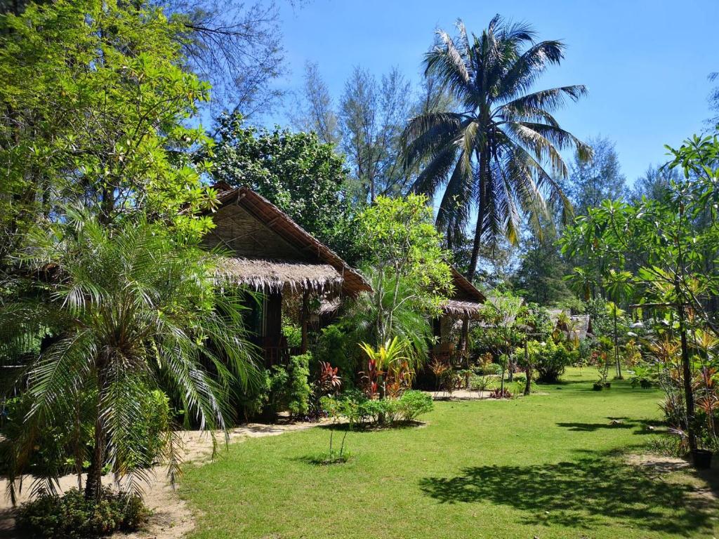 Hapla beach cottage - Bungalow Con Vista Al Jardín