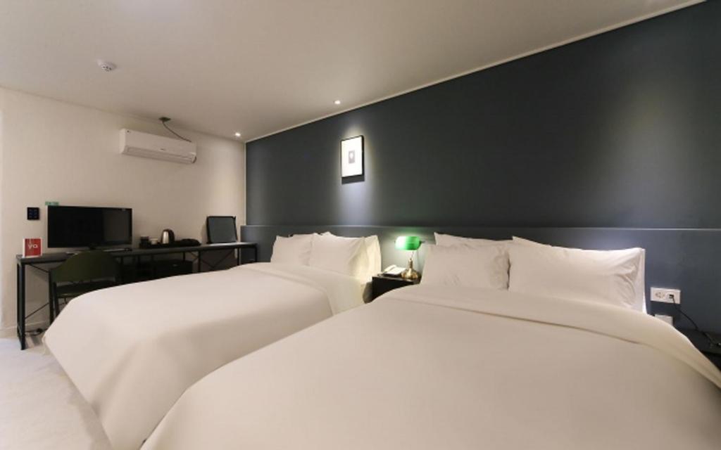 Hotel Pier 48 - 带拉面部分的高级双子室