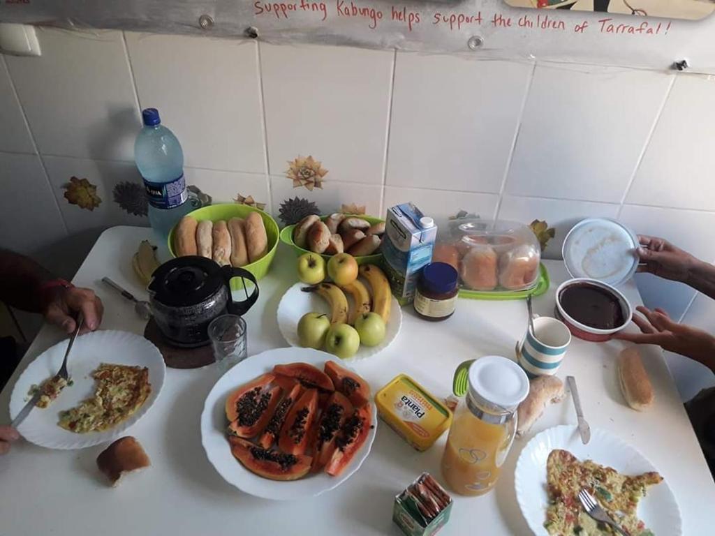 Jídlo v hostelu nebo okolí