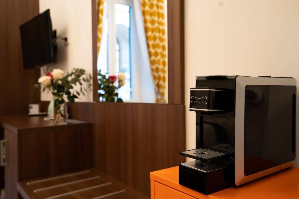 Archi di Roma Guest House photo