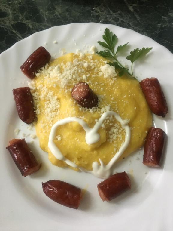 Jídlo v hotelu nebo okolí