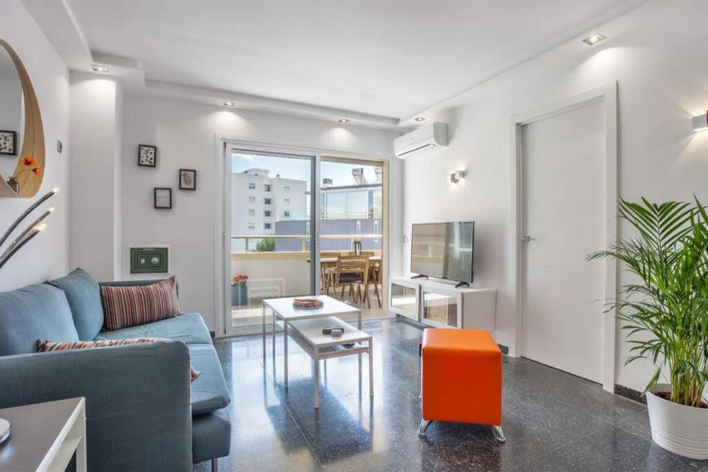 Puertosol 33 - 2 bed apartment, Beach Puerto Marina ...