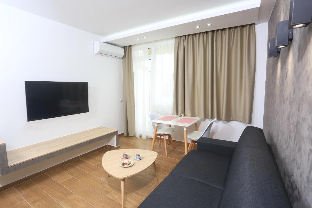 VH Executive Suites - Superior Apartment