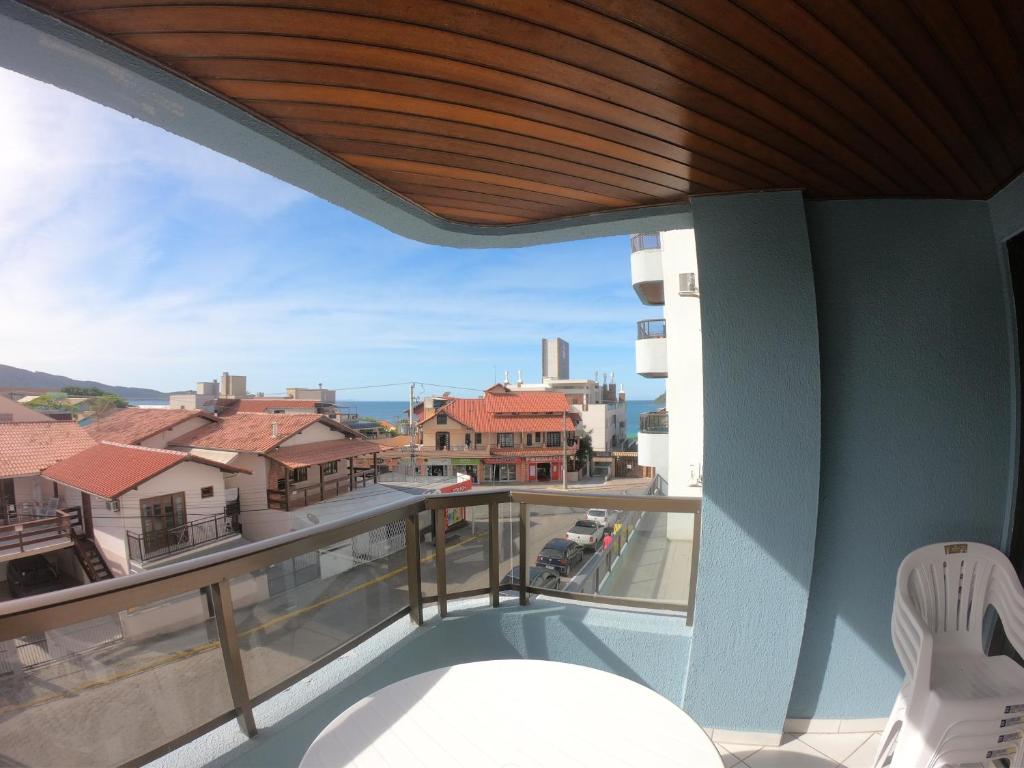  Apartamento com VISTA para o MAR no centro de Bombinhas