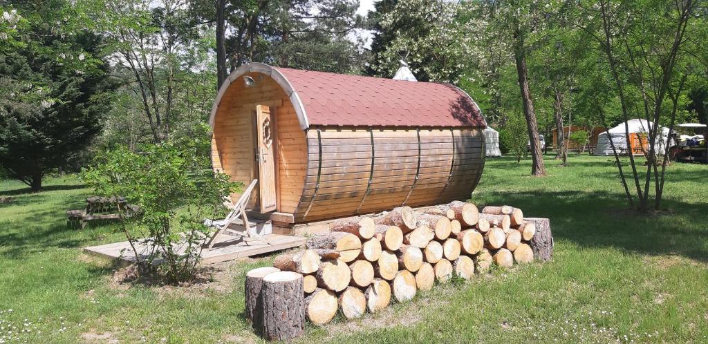 Zahrada ubytování Camping Ushuaïa Villages Le Viaduc