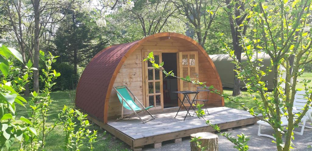 Zahrada ubytování Camping Ushuaïa Villages Le Viaduc