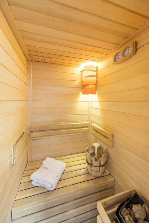F Apartmani Kragujevac - Luxuary Business Suites - Two-Bedroom Apartment With Sauna
