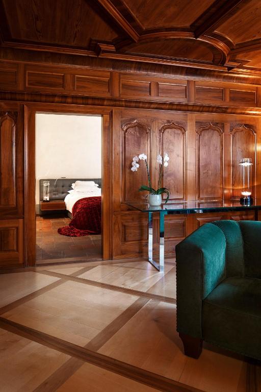 Posezení v ubytování Widder Hotel - Zurichs Luxury Hideaway