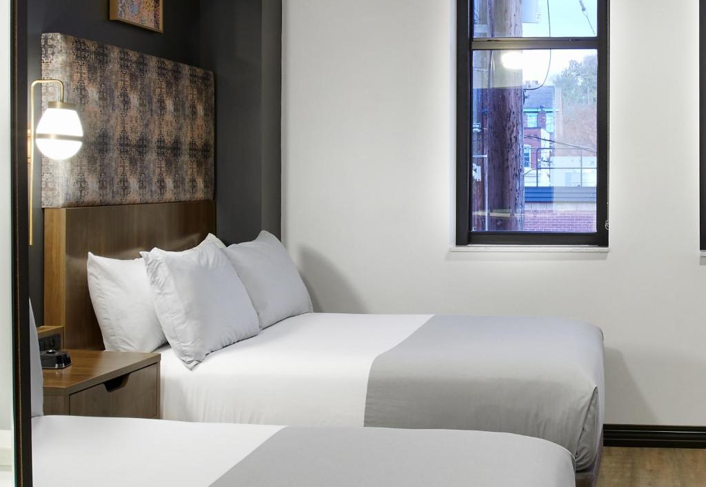 TRYP by Wyndham Pittsburgh/Lawrenceville photo