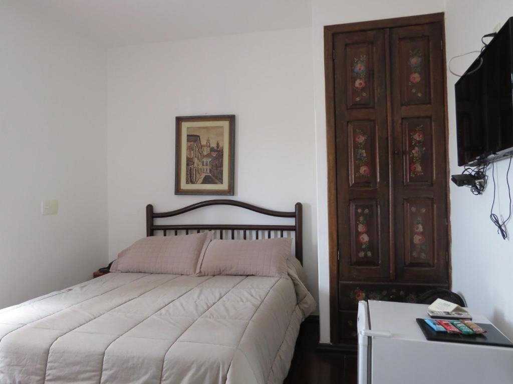  Hotel Colonial