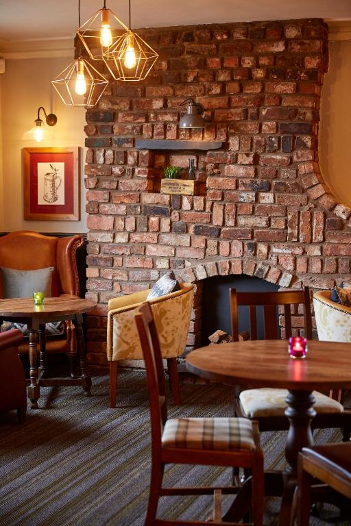 Pen and Parchment by Greene King Inns - Resim 14