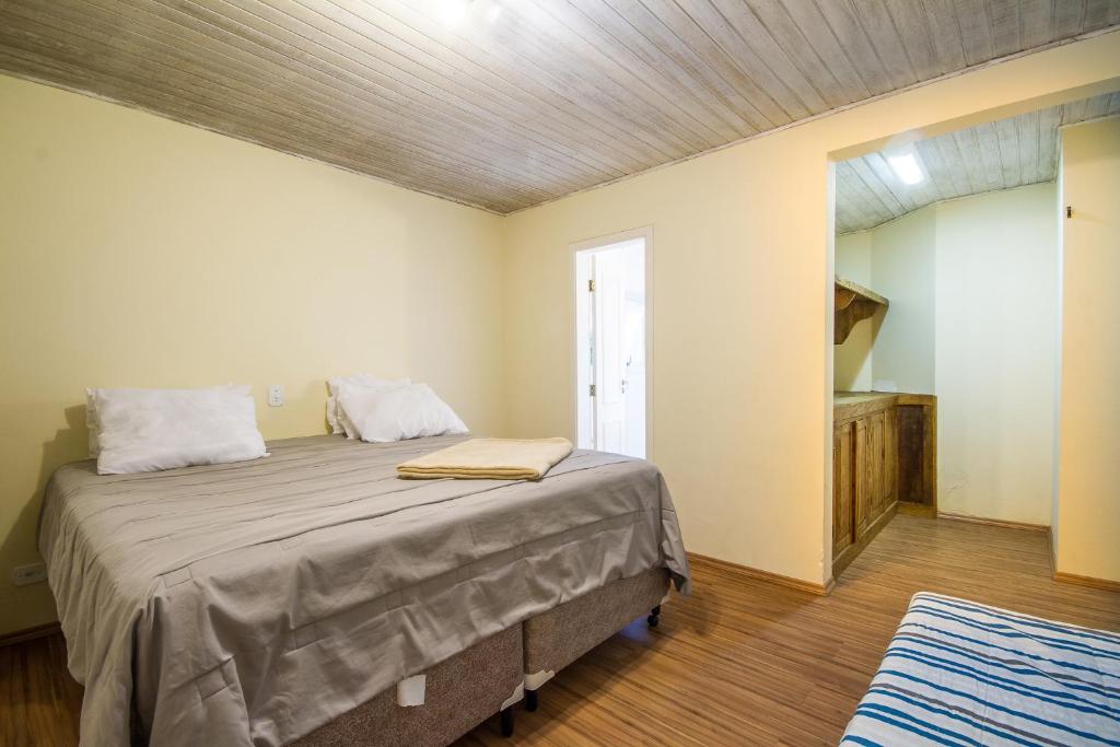  casa 4 quartos em condominio e internet excelente