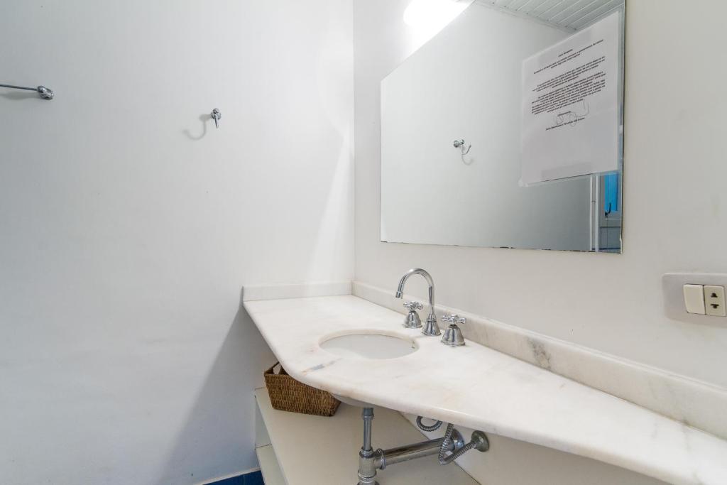  casa 4 quartos em condominio e internet excelente