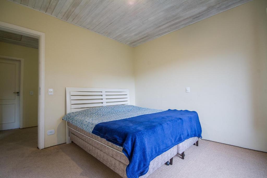  casa 4 quartos em condominio e internet excelente