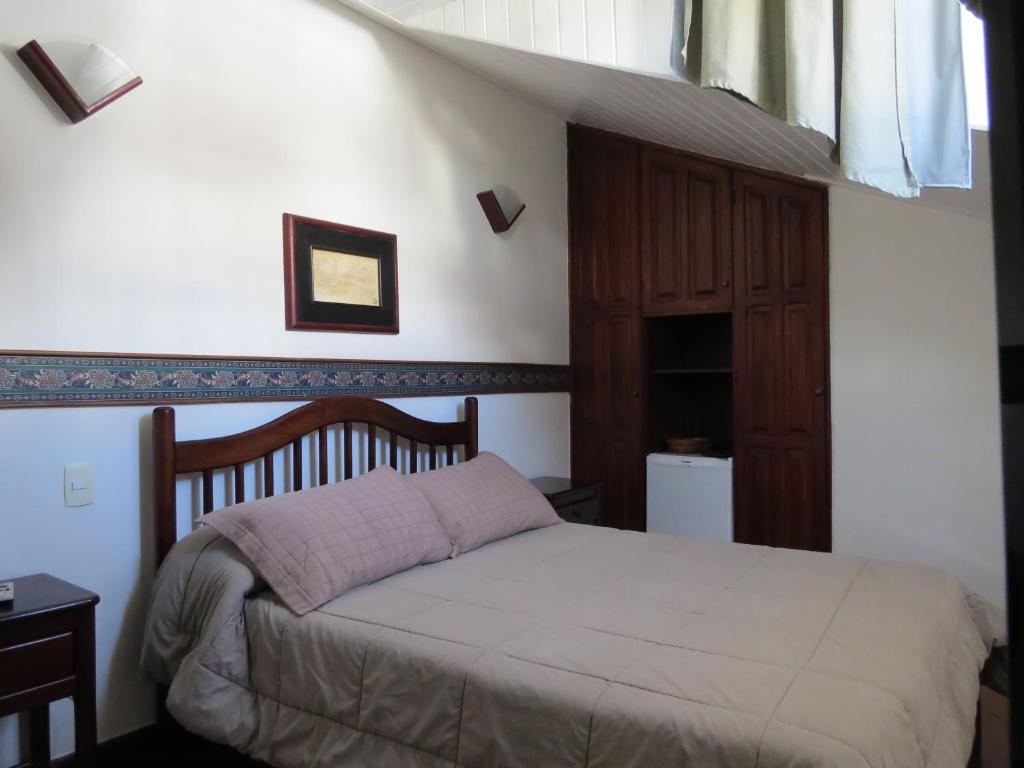  Hotel Colonial