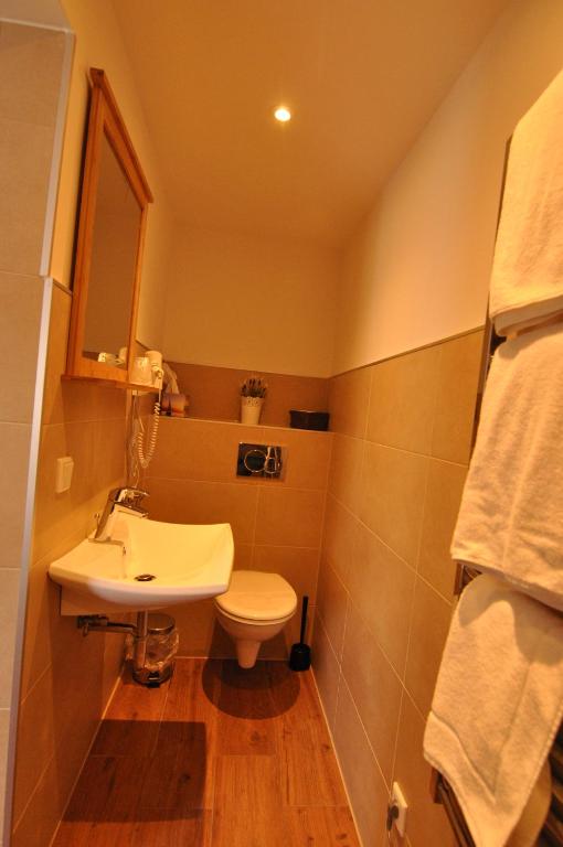 Koupelna v ubytování Hotel Gasthof Weißer Löwe