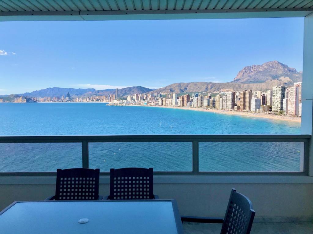 Gemelos 28 Blueline, Benidorm – Updated 2022 Prices