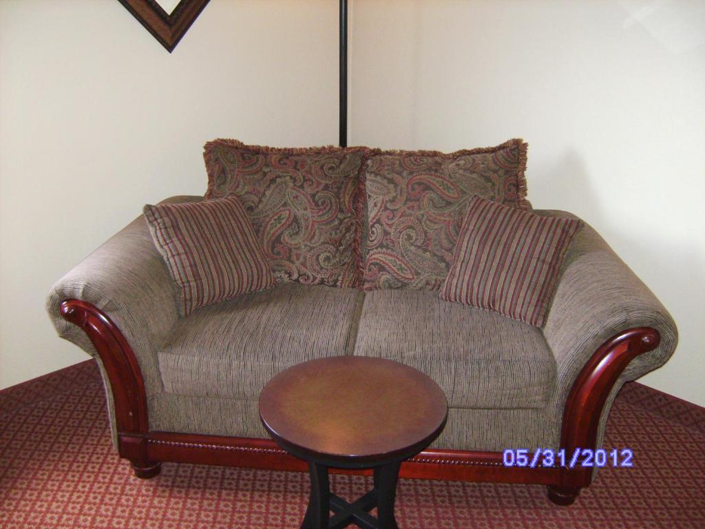 All American Inn & Suites Branson photo